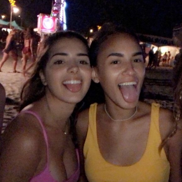 Meet your Posher, Marcelle - Picture 1 of 1